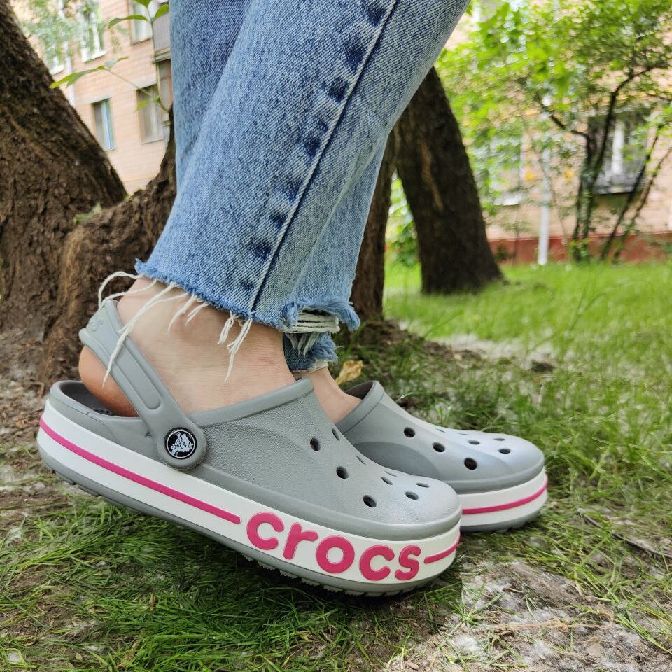 bazar-best-crocs-bayband-gray-pink-205089-33.jpg?1737134857538